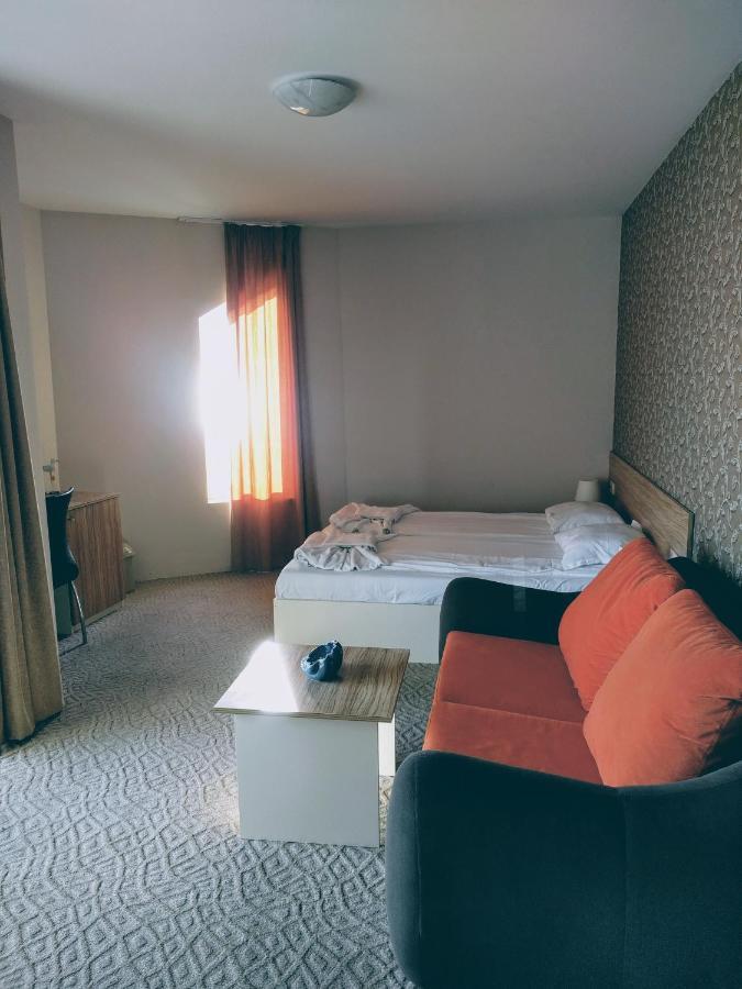 Hotel Mida Obsor Exterior foto
